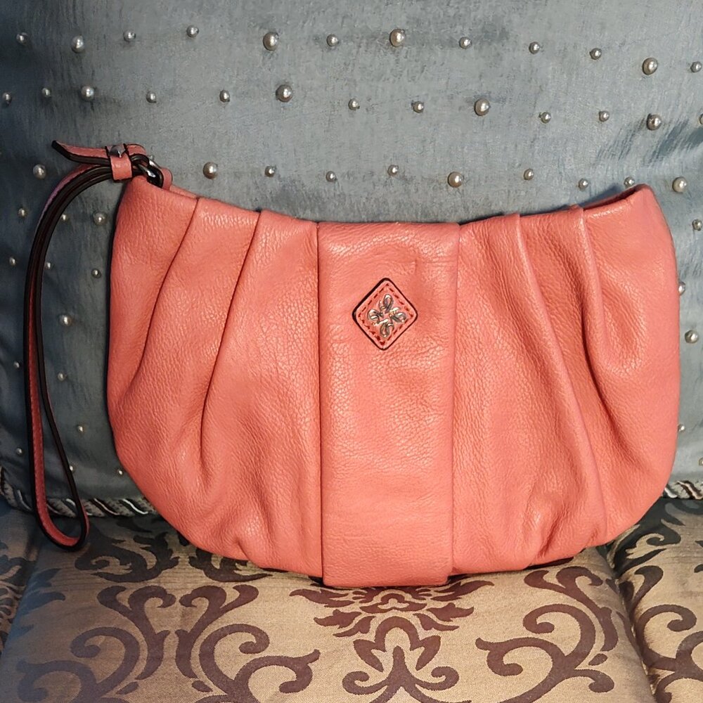 Simply Vera Vera Wang pink wristlet, excellent used condition